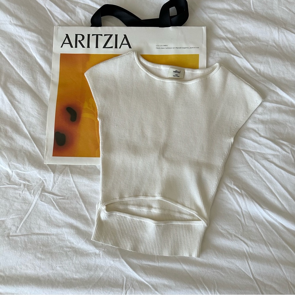 Aritzia Wilfred cut-out knit top - Picture 1 of 7